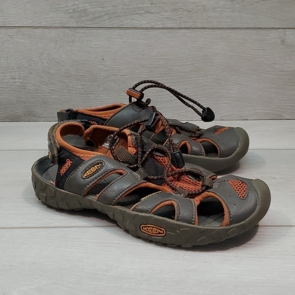 Keen Big Boys Youth Outdoor Hiking Comfort Leather Waterproof Sandals shoes sz 3